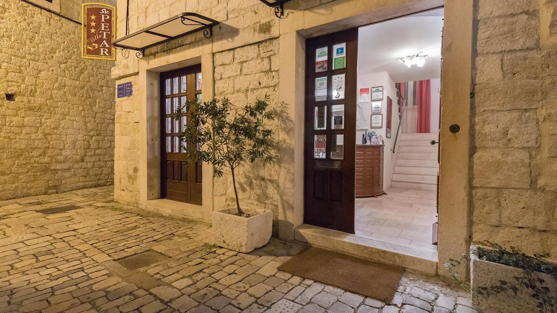 Villa Sv. Petar Trogir Apartment